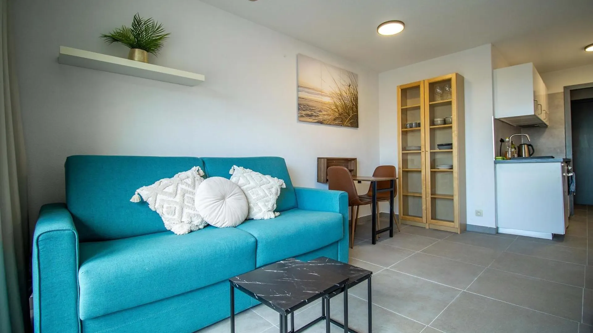 Apartment Zeebries Studio Ostend Belgium